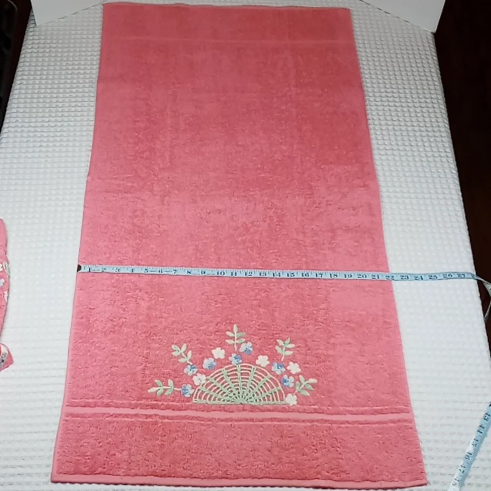 Vintage Cannon Pink Towel Set w/ Embroidered Floral Design Face Cloth Hand Bath